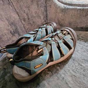 Keen size 10